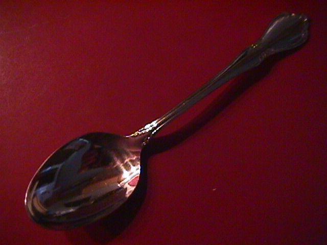Oneida/Oneidacraft Stainless Delux (Chateau) 1961 Place Spoon