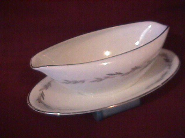 Noritake Fine China (Graywood) #6041 Gravy Boat