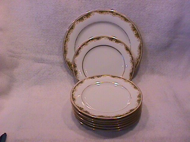 Noritake Fine China (Warrington) #6872=8 Pieces