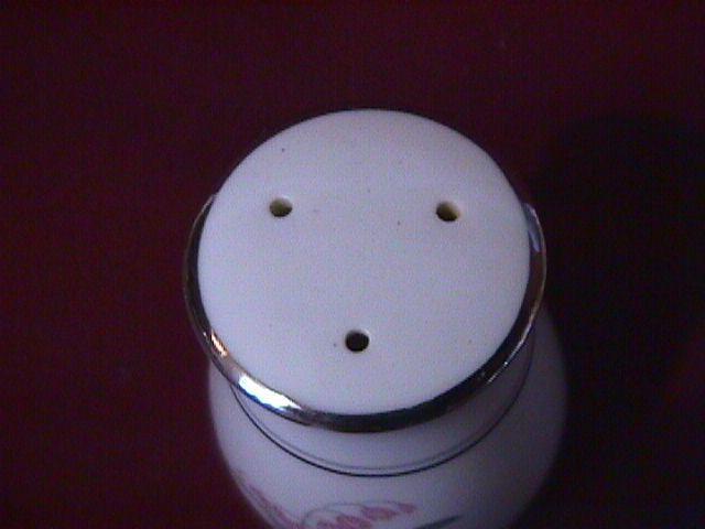 Noritake Fine China (Crest) #5421 Salt Shaker