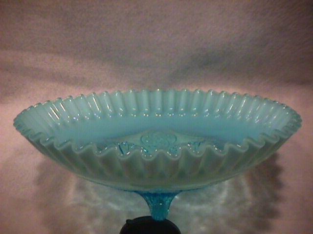 Northwood Opalescent Glass (Ruffles & Rings) Ice-Cream Shape Bowl