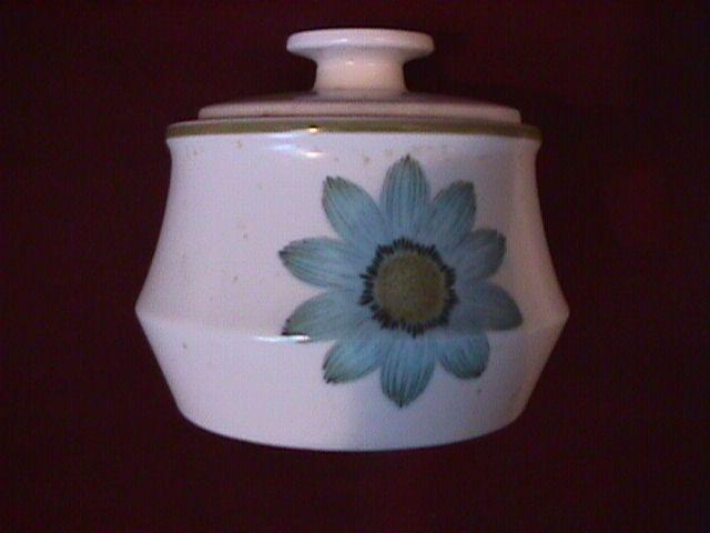 Noritake Progression China (Up-Sa Daisy) Covered Sugar