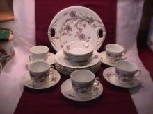 E. F. -BL Porcelaine (Butterfly Bush) Party Hostess Set=16 Pieces