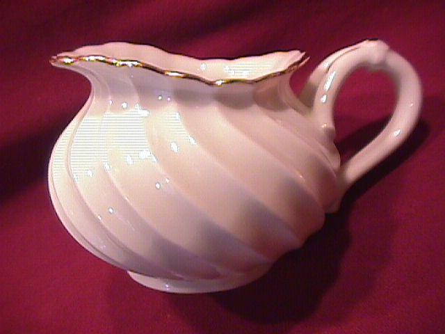 Haviland, Limoges, France (Elegance) Creamer