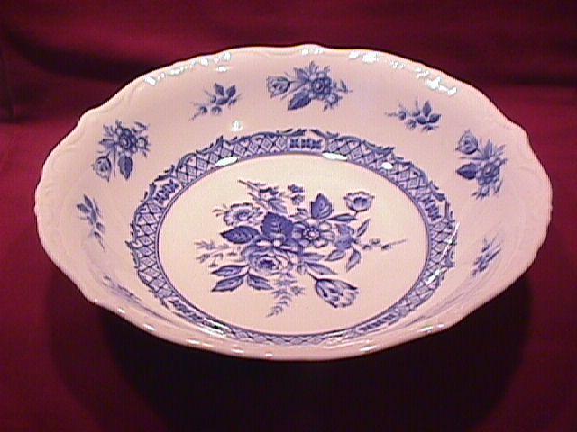Mikasa Fine China (Rosalie) #L-9079 Round Vegetable