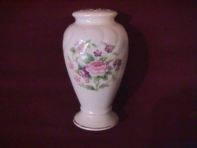 Swirl China Japan (Proposal) Pepper Shaker