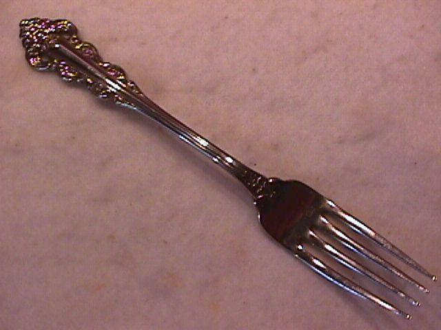 Oneida Artistry Stainless (Southern Baroque) Dinner Fork