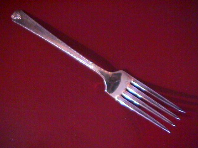 Oneida Prestige Plate (Bordeaux) 1945 Dinner Fork