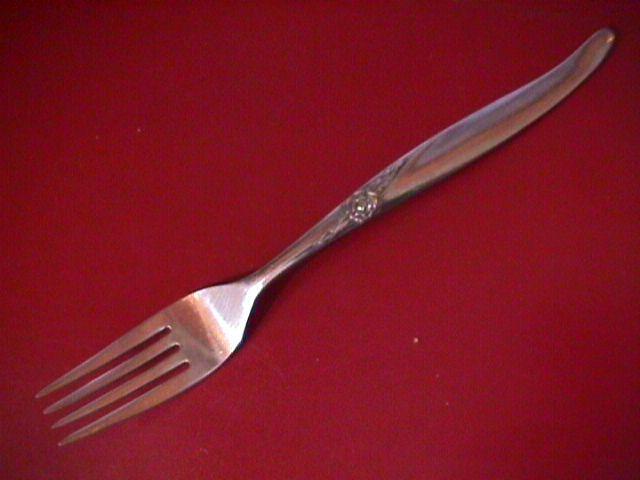 Oneida Stainless (La Rose) Dinner Fork