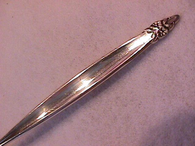 International 1847 Rogers (Garland) 1965 Casserole Spoon