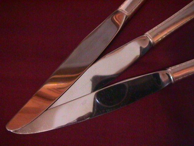 Oneida Silverplate (Bordeaux 1945) 3-Dinner Knives