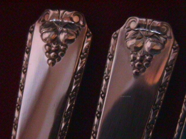 Oneida Silverplate (Bordeaux 1945) 2-Tablespoons