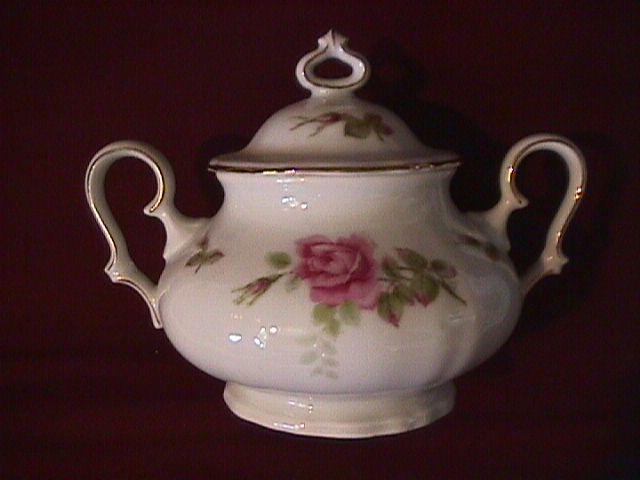 Johann Haviland (Chippendale Rose) Covered Sugar