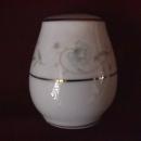Fine China of Japan (English Garden) #1221 Salt Shaker
