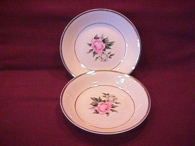 Royal Jackson (Margaret Rose) 2-Fruit Bowls