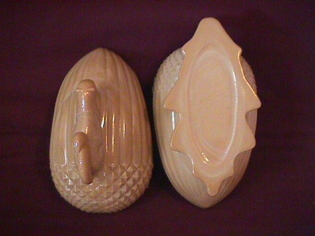 Caramel Slag Glass (Squirrel on Acorn) Covered Dish