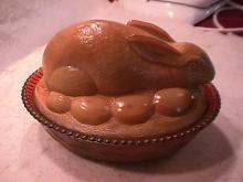 Chocolate Glass Westmoreland Rabbit on Nest Dish