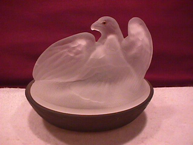 Frosted Glass Westmoreland Eagle on Nest Dish