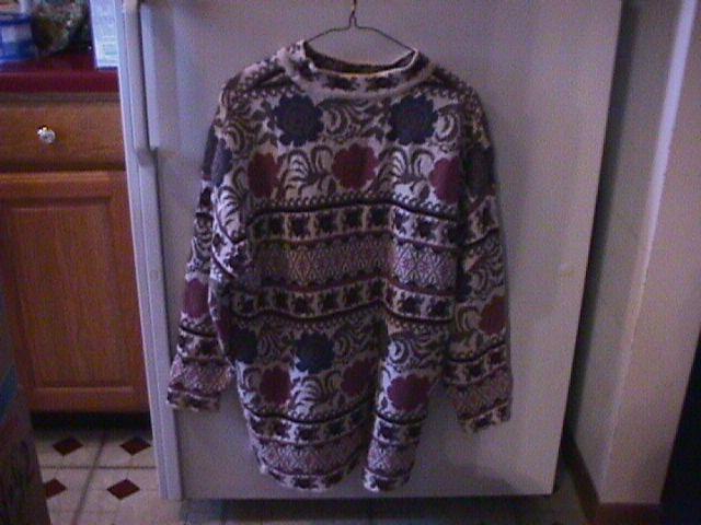 Beautiful Winter Sweater in a Large=Like New