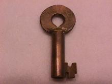 M.O.PAC RR. SWITCH KEY BY: ADLAKE #63379