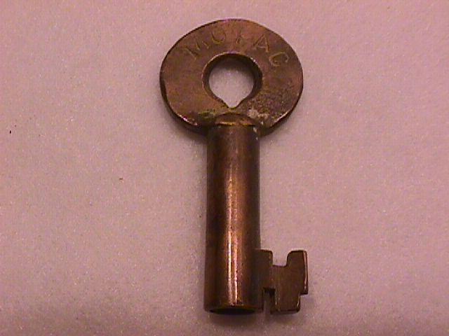 M.O.PAC RR. SWITCH KEY BY: ADLAKE #63379