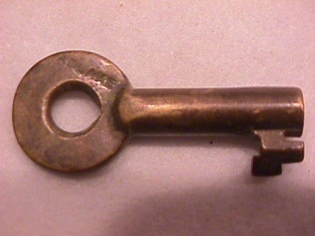 FRISCO RR. SWITCH KEY BY: ADLAKE NO #