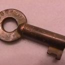I.C. RR. SWITCH KEY BY: ADLAKE #.27797