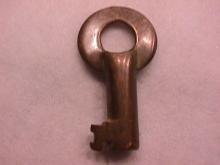 St. L.R.Y.S. SWITCH KEY BY: FRAIM. #A15412