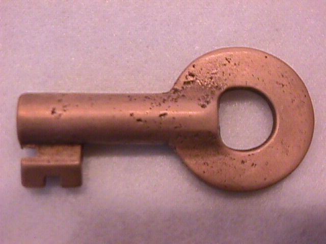 RAILROAD SWITCH KEY BY: UNMARKED . NO #