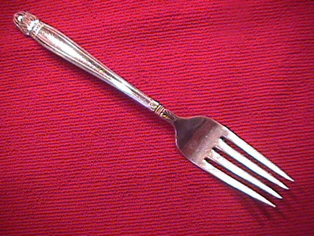 INTERNATIONAL / HOLMES & EDWARDS SILVERPLATE