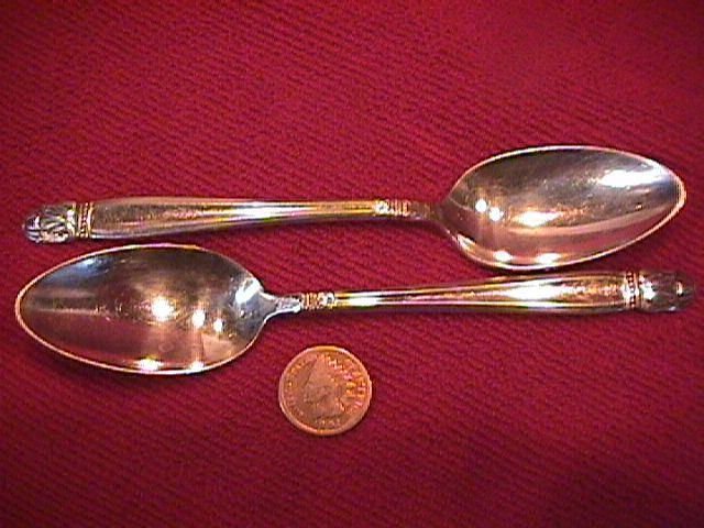INTERNATIONAL / HOLMES & EDWARDS SILVERPLATE