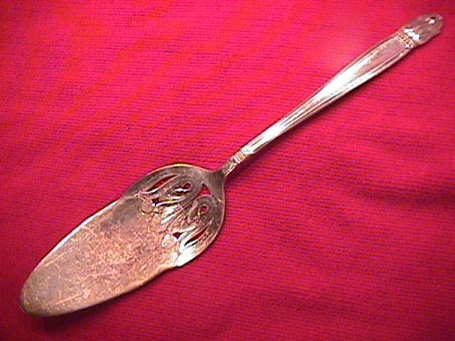 INTERNATIONAL / HOLMES & EDWARDS SILVERPLATE