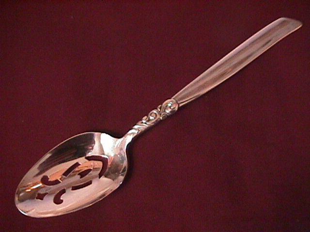 ONEIDA / COMMUNITY SILVERPLATE
