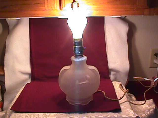 Frosted Glass Art-Deco Boudoir Lamp