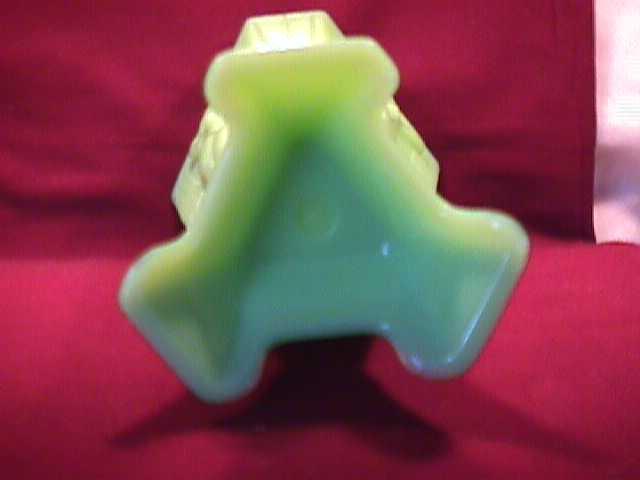Mc Kee-Art-Deco (Jadite) Triangle Vase