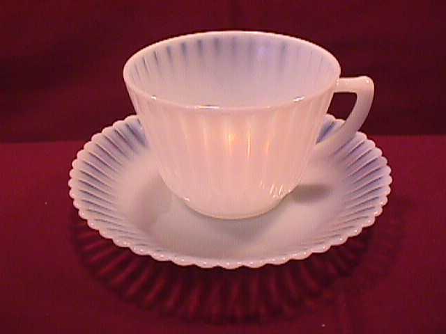 Mac Beth Evans Set of White Petalware