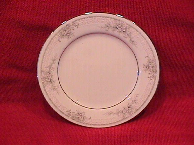 NORITAKE LEGENTARY CHINA