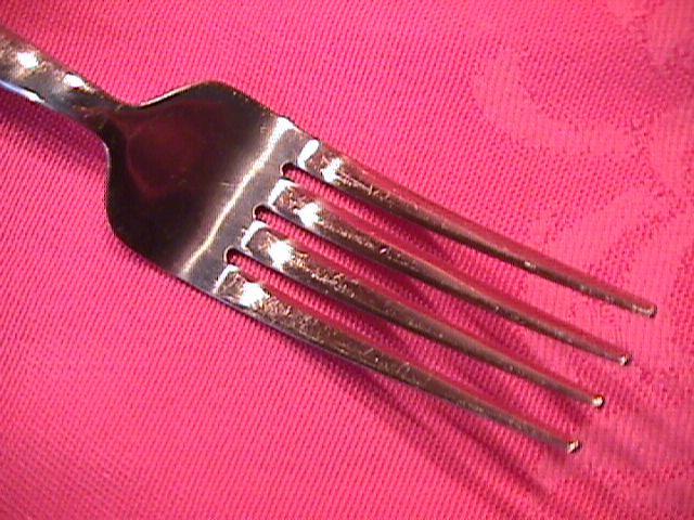 TOWLE STAINLESS {LIVING COLLECTION}