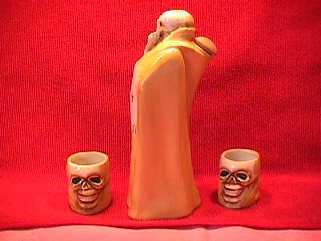 Macabre Skeleton=Sake Set