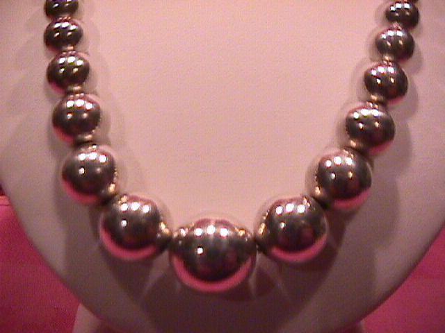 Impressive, Sterling, Graduated Bead Necklace