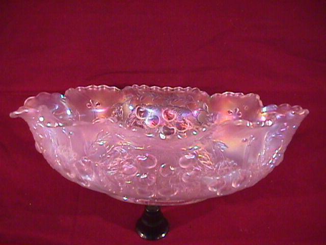 DUGAN WREATHED CHERRY BANANA BOAT WHITE CARNIVAL GLASS