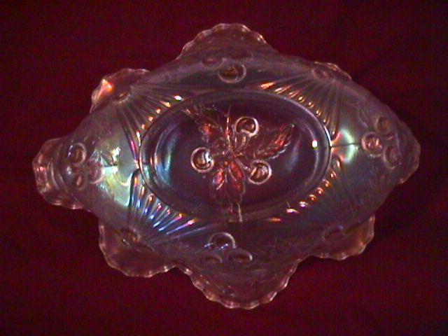 DUGAN WREATHED CHERRY BANANA BOAT WHITE CARNIVAL GLASS