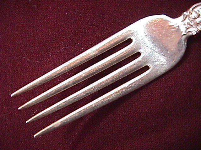 STERLING WESTMORELAND GEORGE & MARTHA WASHINGTON DINNER FORK