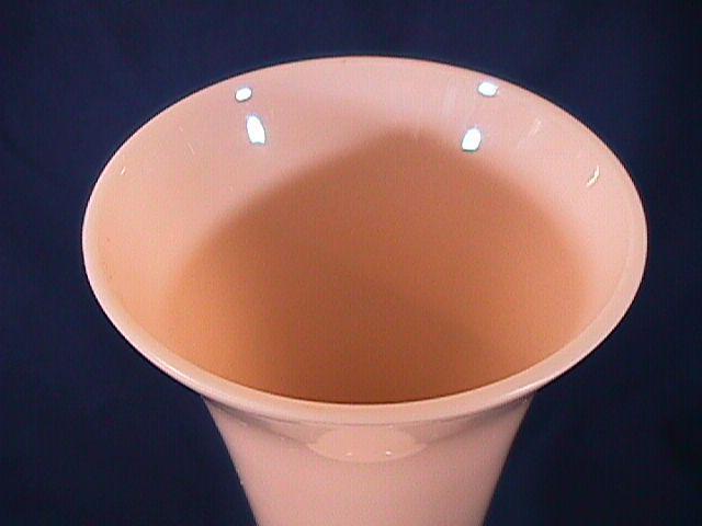 CAMBRIDGE CROWN TUSCAN KEY HOLE VASE