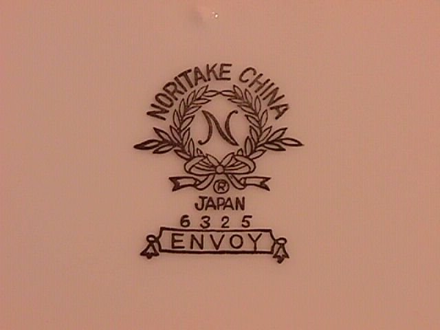 Noritake Envoy #6325 Roast Platter