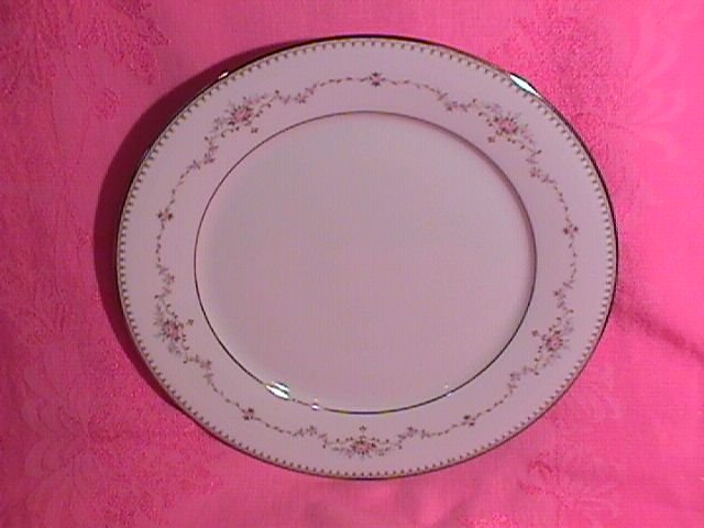 Noritake Fairmont 6102 Dinner plate