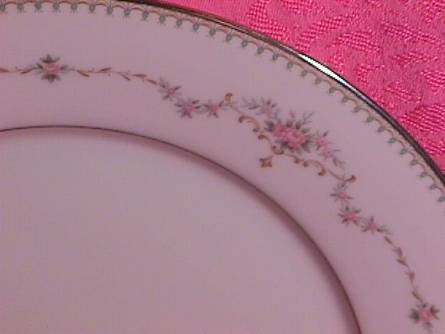 Noritake Fairmont 6102 Dinner plate