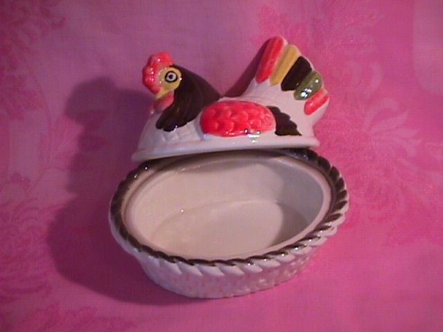 Metlox-Red Rooster Hen Covered Casserole