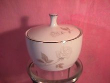 Noritake Rosay-6216 Covered Sugar