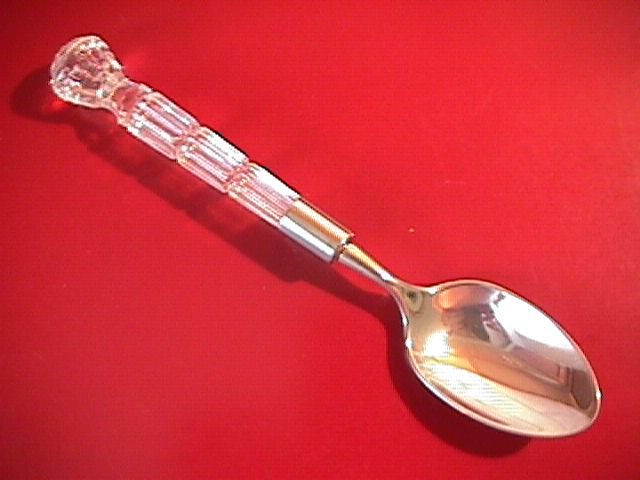 Oneida Stainless/With Lead Crystal Handle